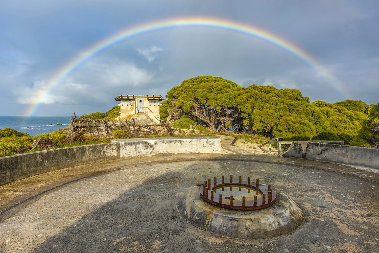 BICKLEY BATTERY - IN RAINBOWS.jpg