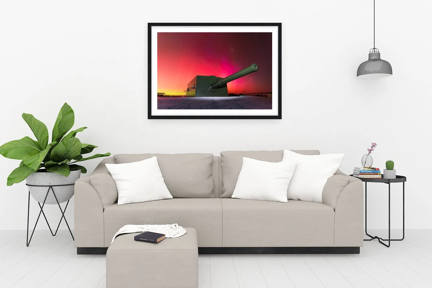 OLIVER HILL - AURORA AUSTRALIS BLACK.jpg