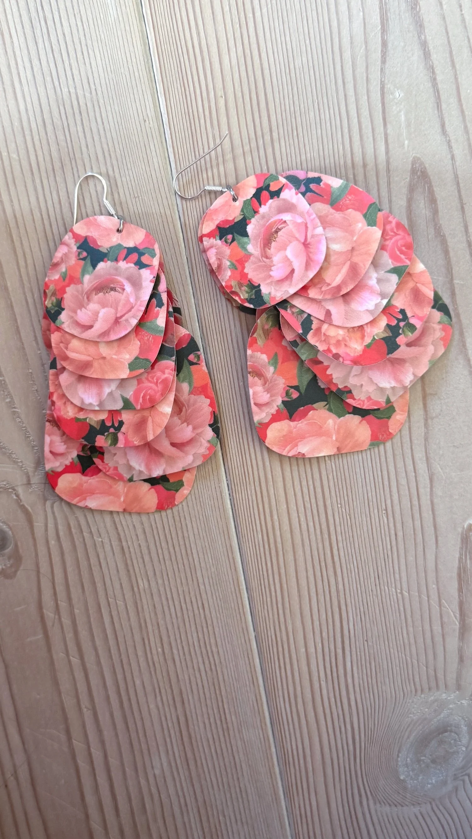 Flower_ss26-earrings-pow-studio11.jpg