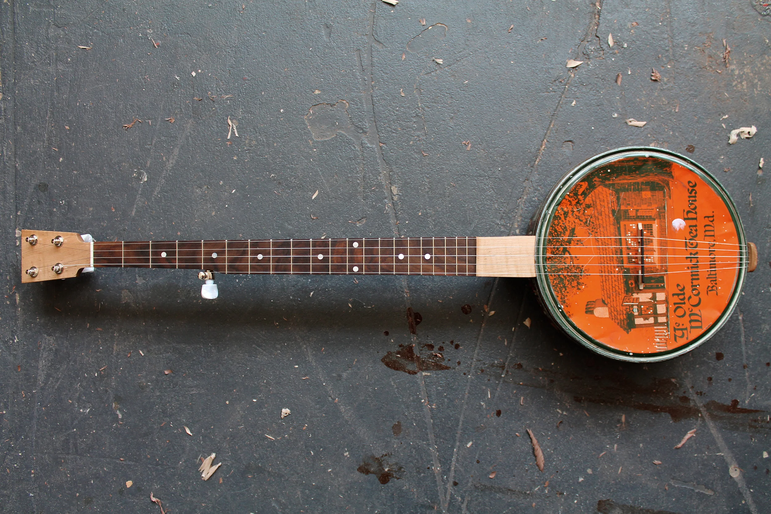 McCormick Tea Tin Banjo