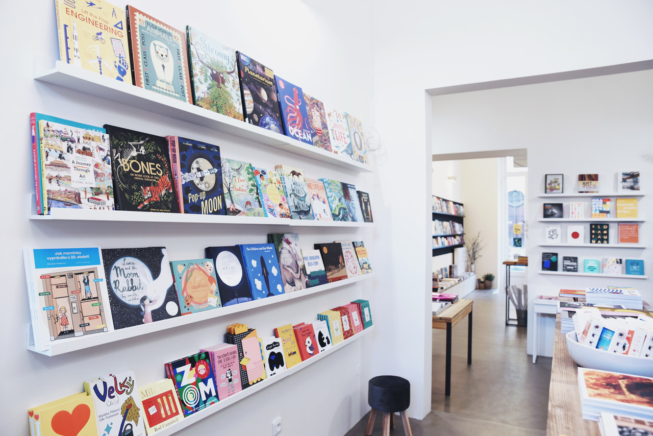 Manifesto-Market-Book-Therapy-3.jpg