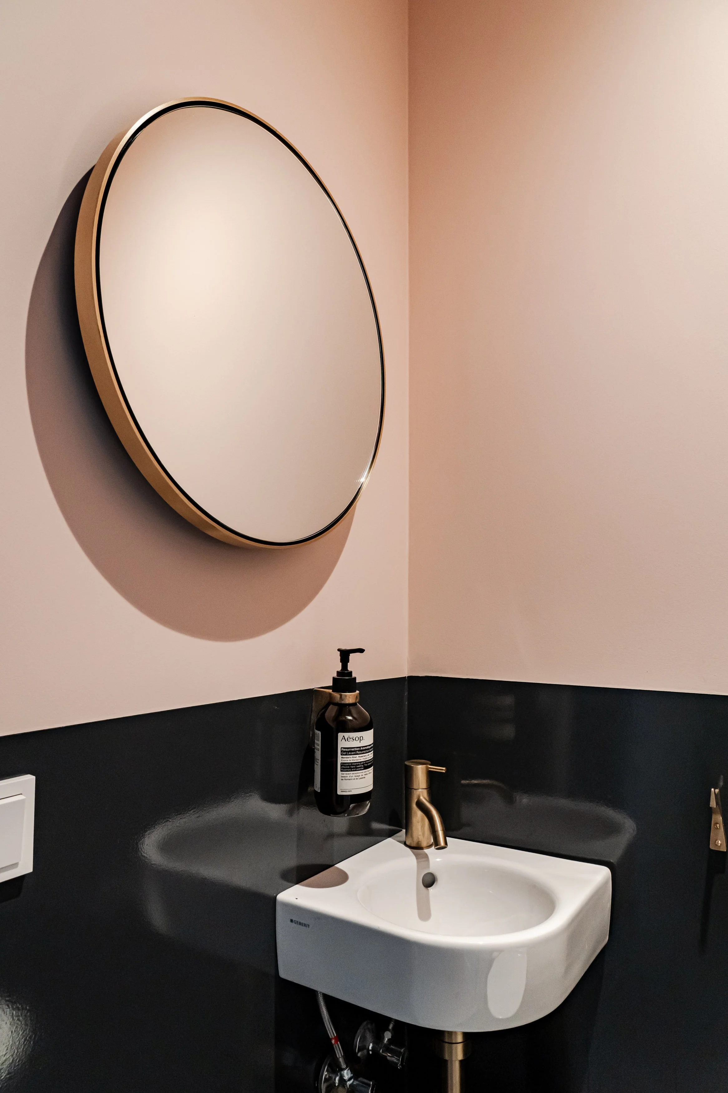  Collaboration with bfs d - Photographer: Robert Dodd 