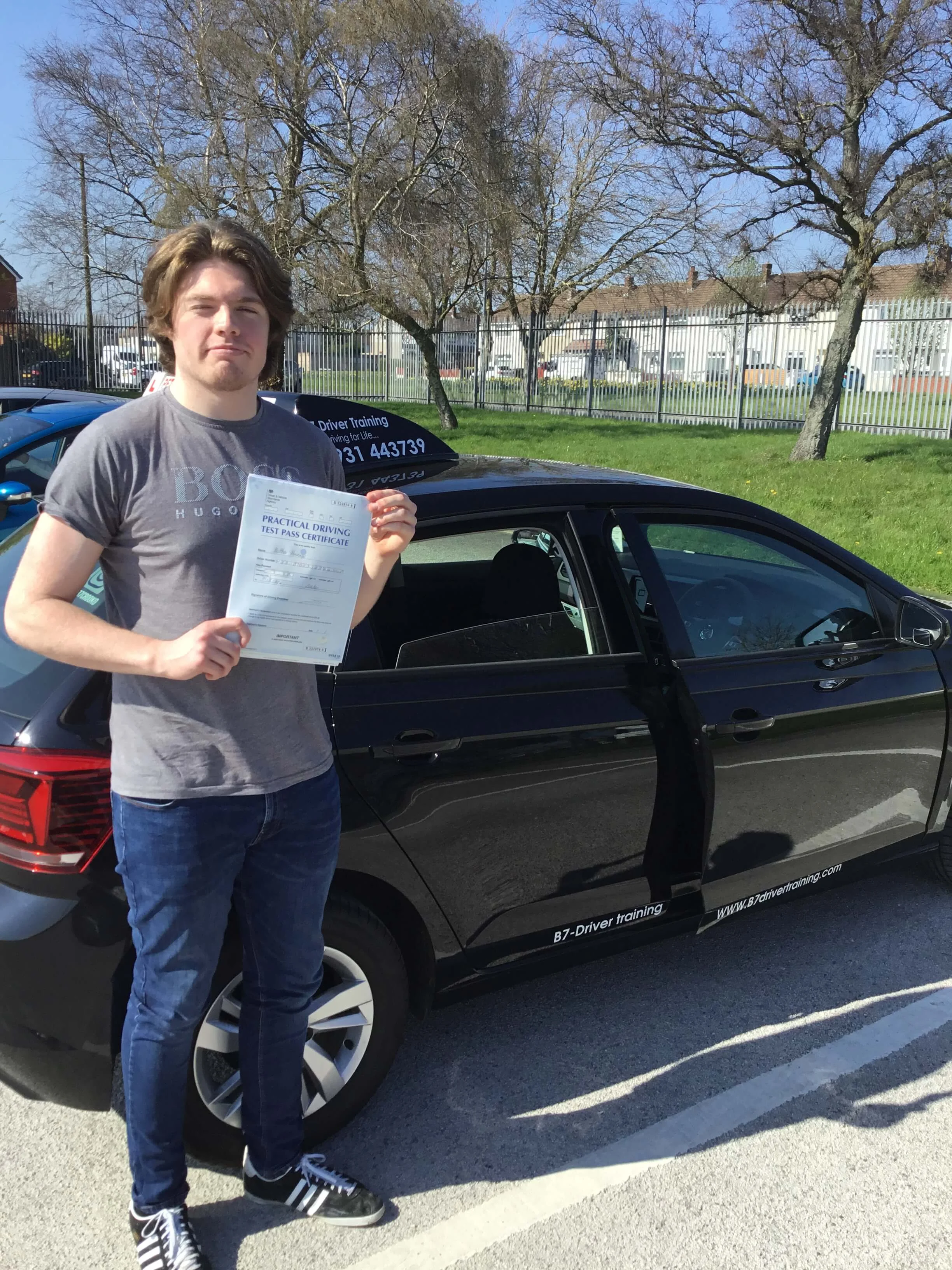 Matt passed his driving test 1st time @ Widnes DTC with 3 DF in April