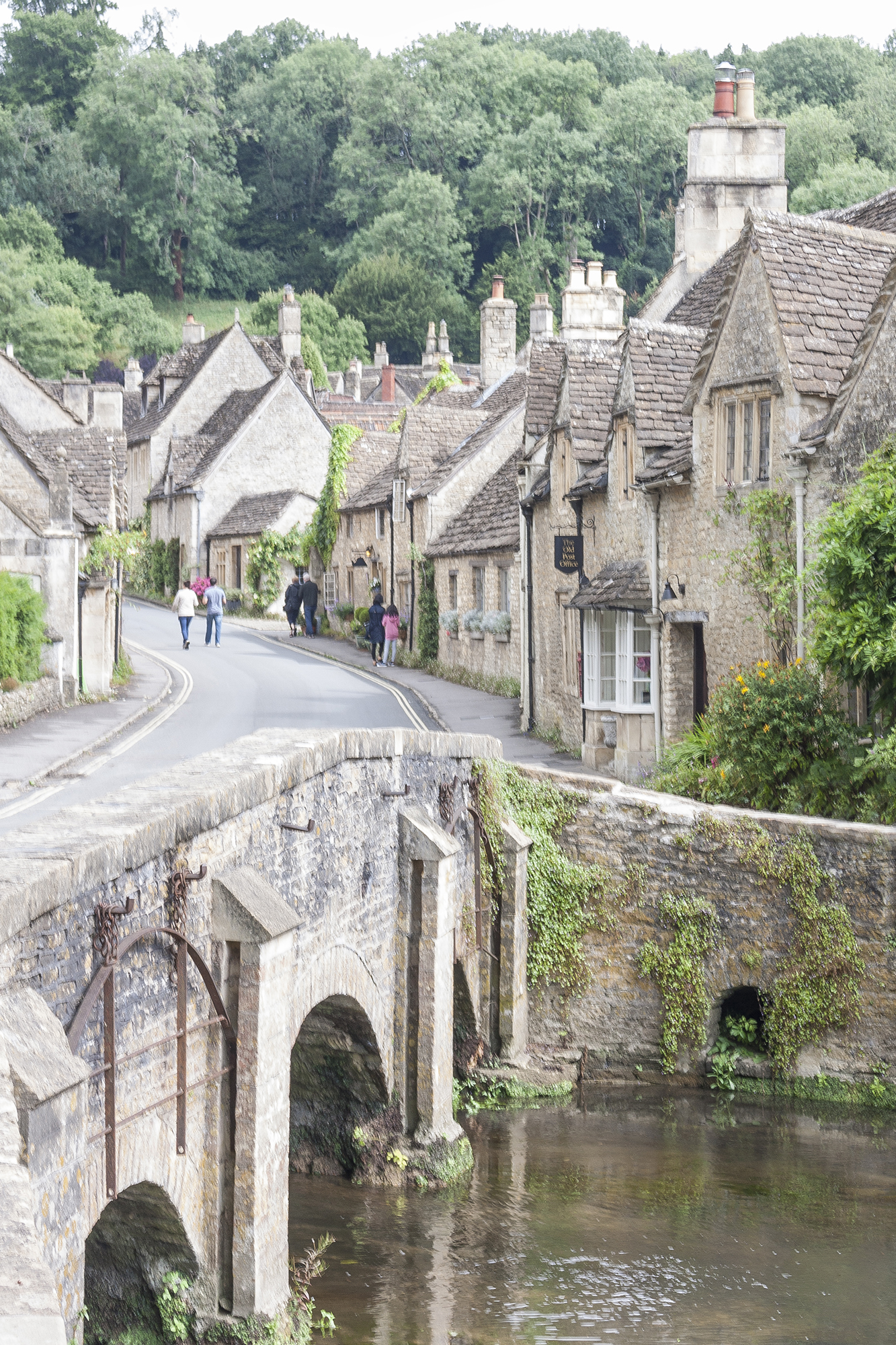 castle combe_1.jpg