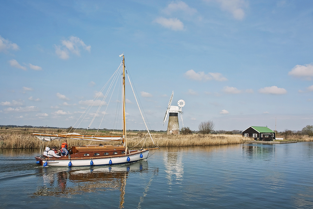 thurne mill.jpg