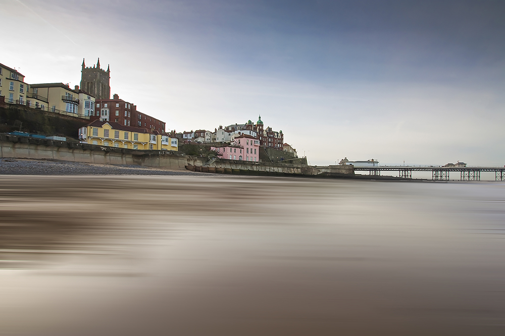 cromer pier_blur.jpg