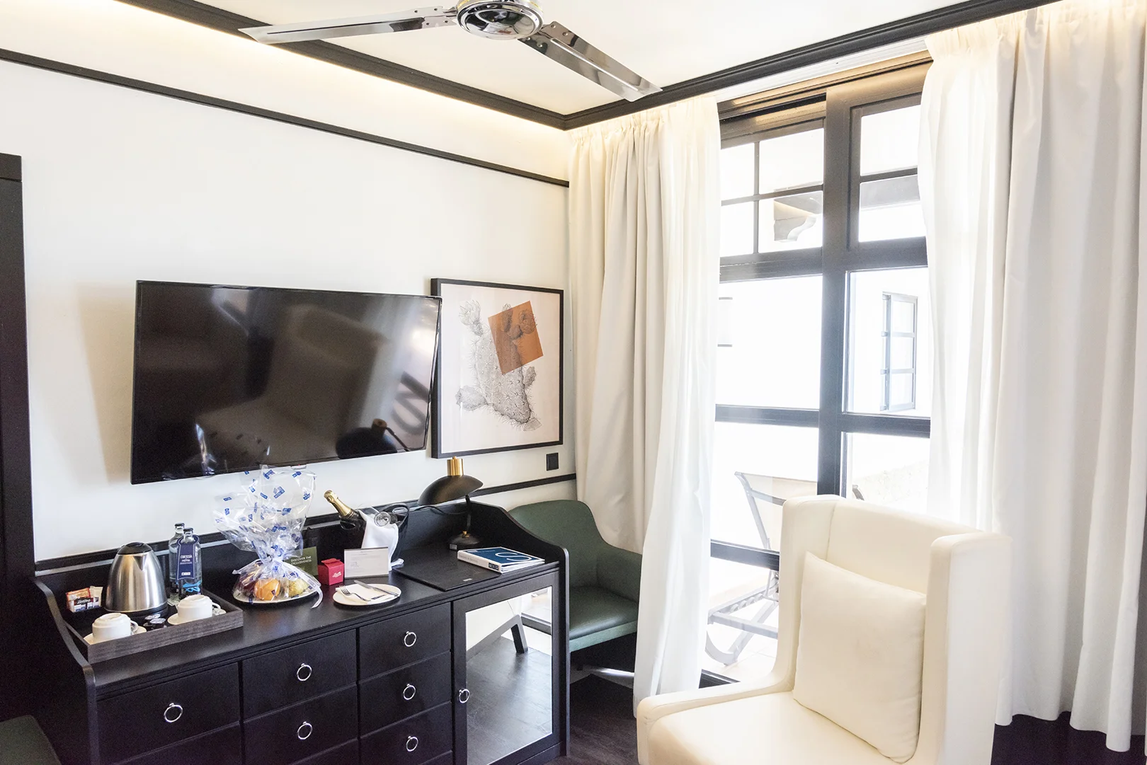 rubicon palace bedroom.jpg