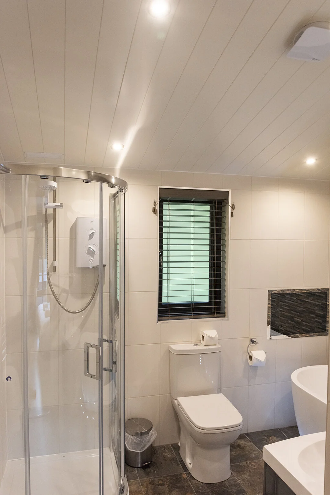 sandybrook bathroom.jpg