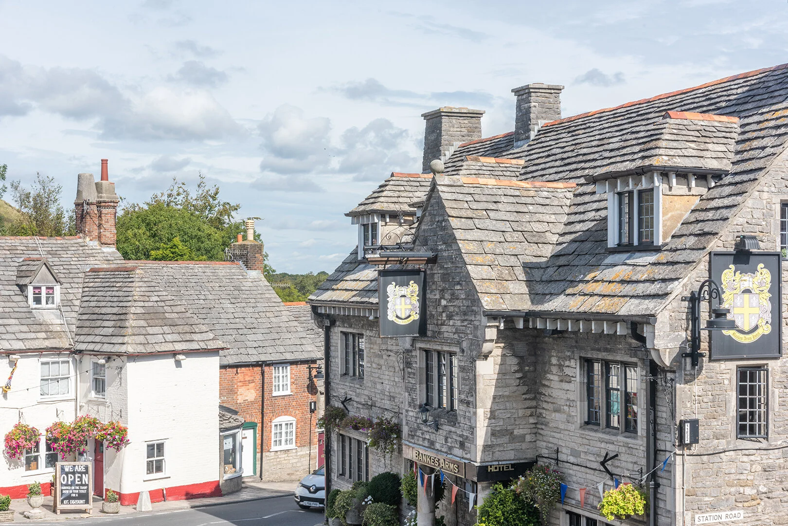 corfe castle.jpg