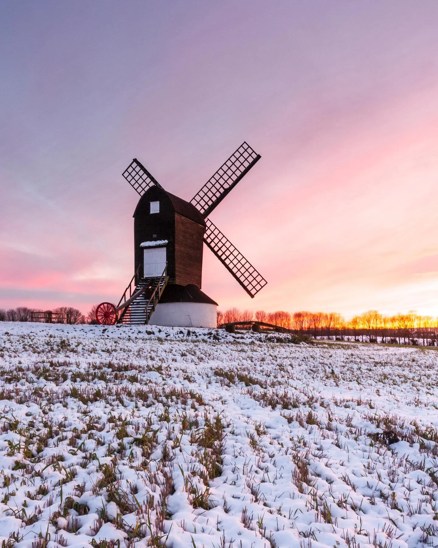 Today&rsquo;s &lsquo;Winter&rsquo; scene is from my favourite windmill at Pitstone. 

&bull;	Type: Post mill (one of the oldest types of windmill)
	&bull;	Built: Traditionally dated to 1627, making it one of the oldest surviving windmills in Britain.