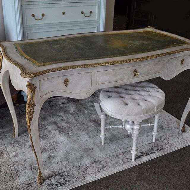 Next up, a beautiful French desk commissioned by a client...the “before” is last. Done in Annie Sloan greys, a splash of green to pull in the leather top and dark waxes. The bazillion nails and screws of the ormolu nearly did me in 😱 But I’m happy with the result 👍