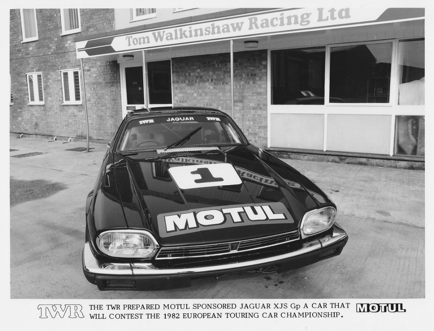 jaguar_twr_xjs_walkinshaw_wilkinson_sayer_selection_browns_lane_plant_factory_press_launch.jpg