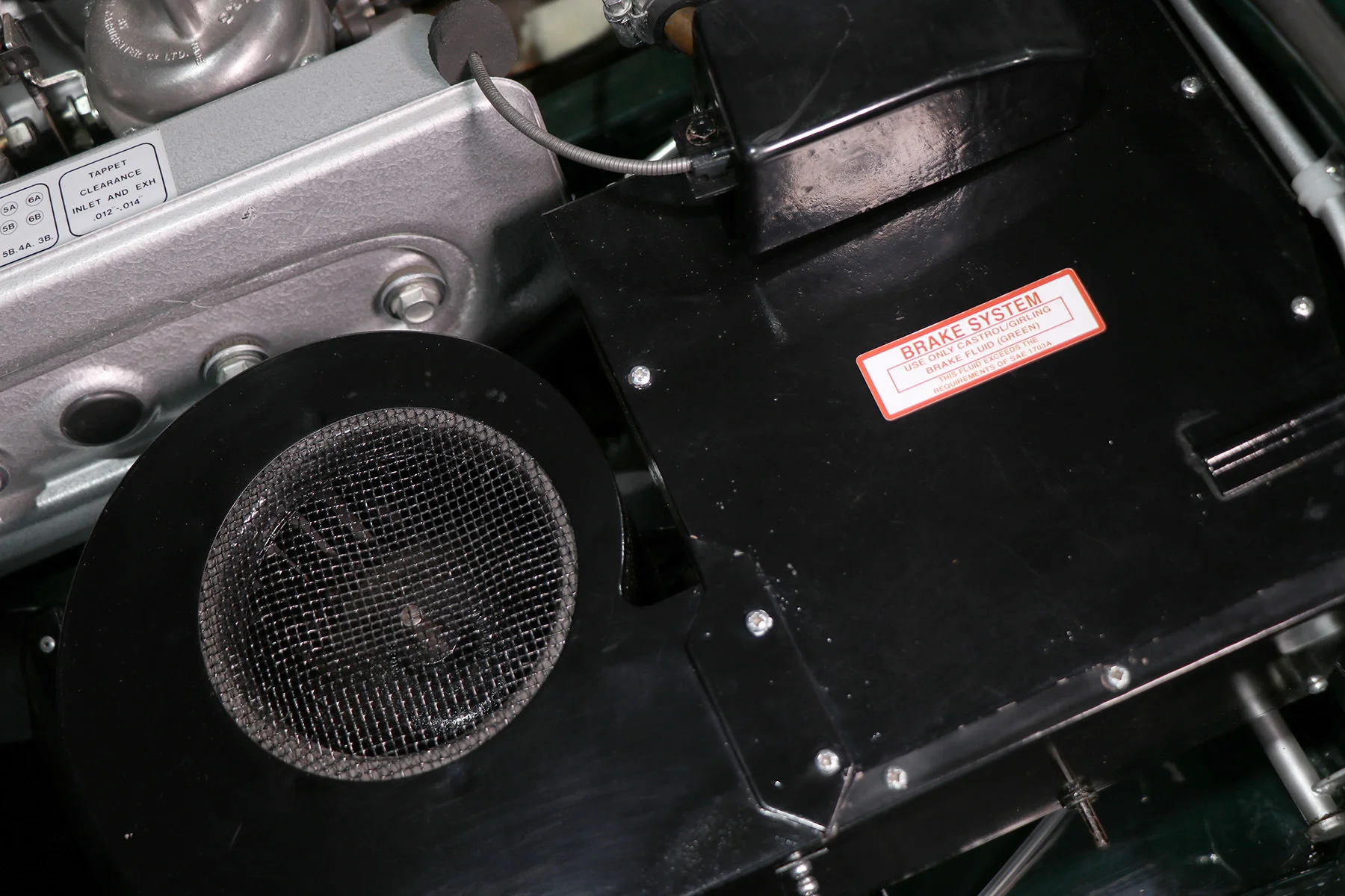 1972_british_racing_green_Sayer_Jaguar_Etype_Series_3_27 resized.jpg