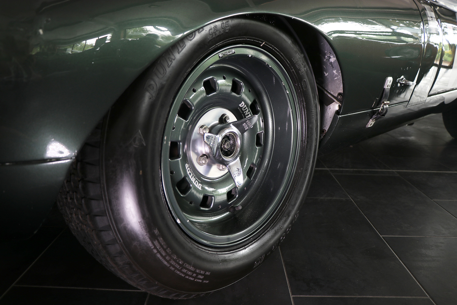 1963_Jaguar_E Type_M&C Wilkinson_works_racer_6_web .jpg