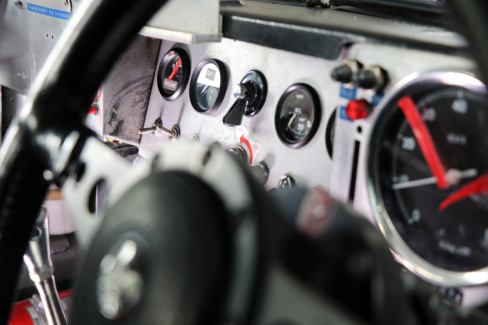 1963_Jaguar_E Type_M&C Wilkinson_works_racer_27_web .jpg