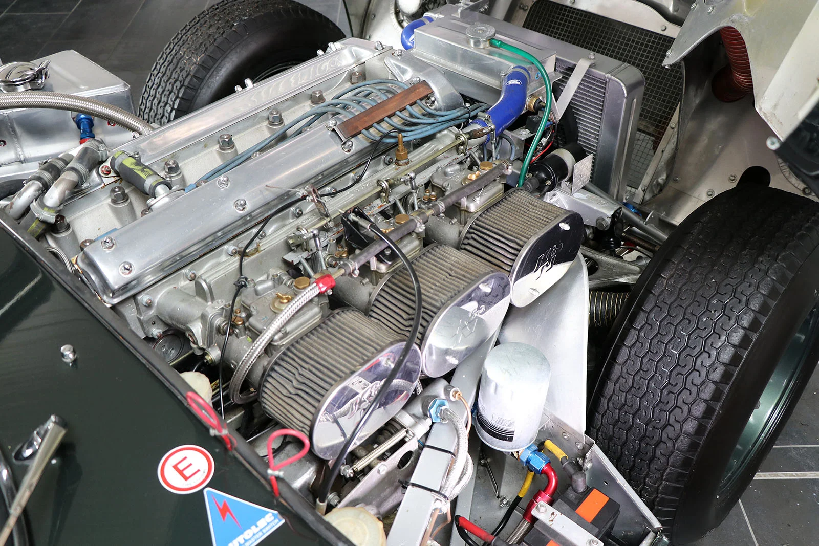 1963_Jaguar_E Type_M&C Wilkinson_works_racer_33_web .jpg