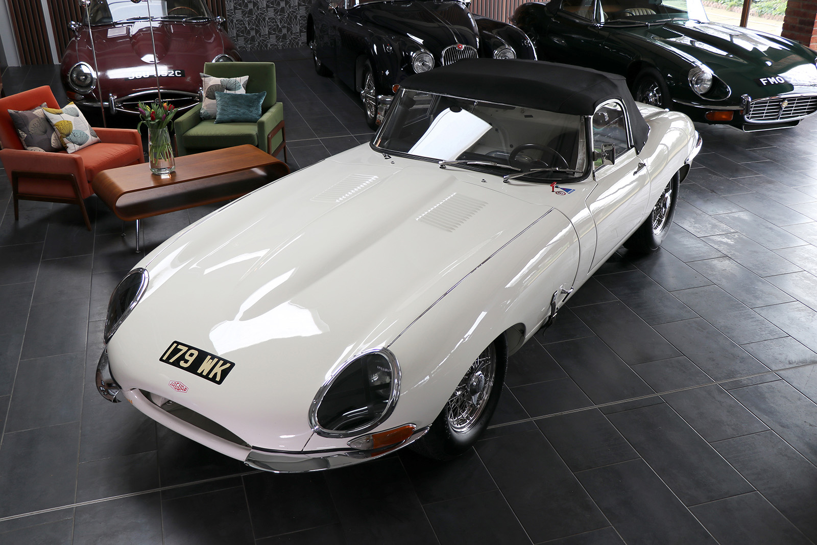 1961-Jaguar-E-Type-Racer-Sayer-Selection-1-web.jpg