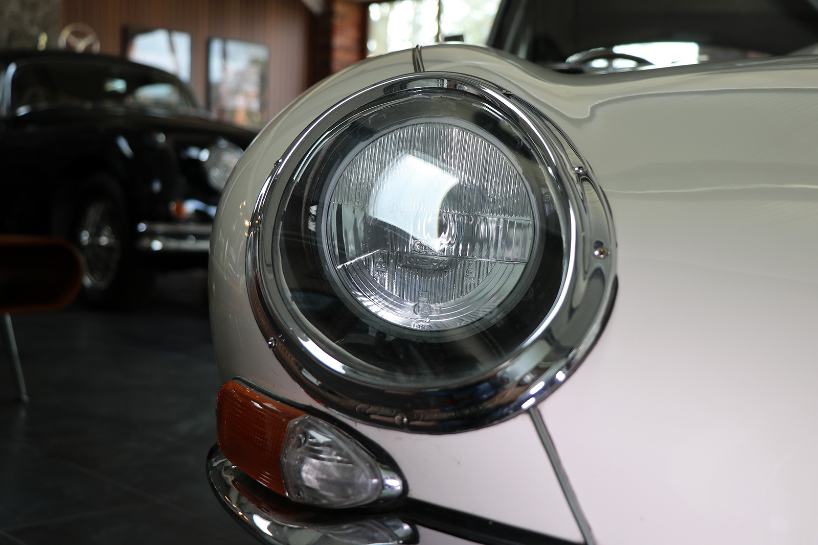 1966-white-Jaguar-E-Type-series 1-two plus two-Sayer Selection-2-web.jpg