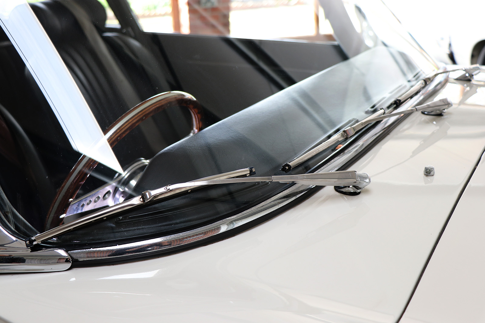 1966-white-Jaguar-E-Type-series 1-two plus two-Sayer Selection-4-web.jpg