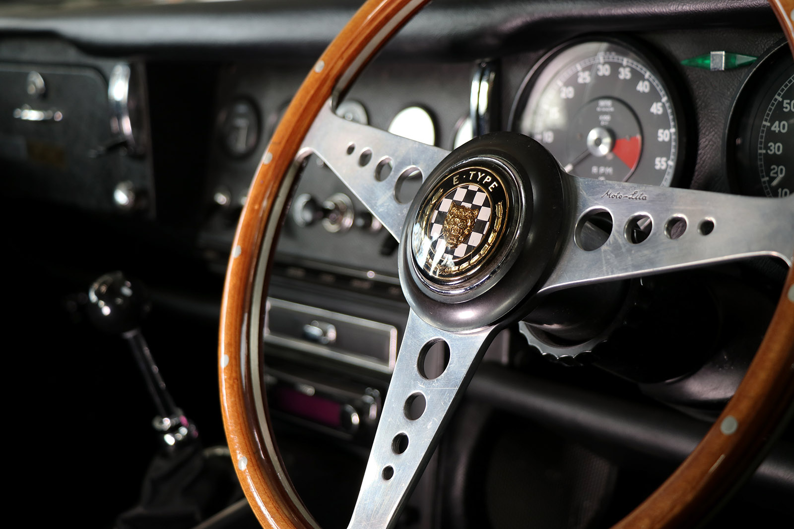1966-white-Jaguar-E-Type-series 1-two plus two-Sayer Selection-16-web.jpg