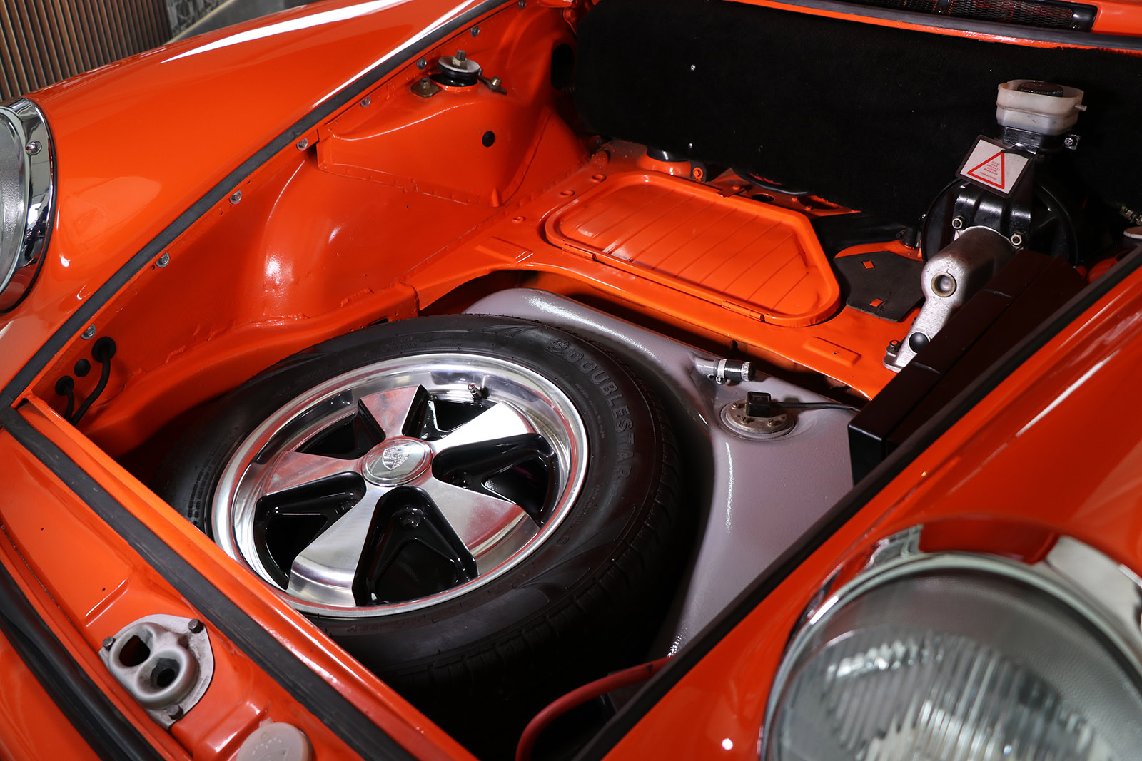 1972-Porsche 911 S-orange-evocation-sayer selection-10-web.jpg