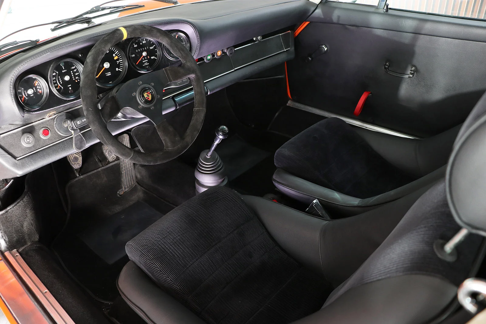 1972-Porsche 911 S-orange-evocation-sayer selection-17-web.jpg