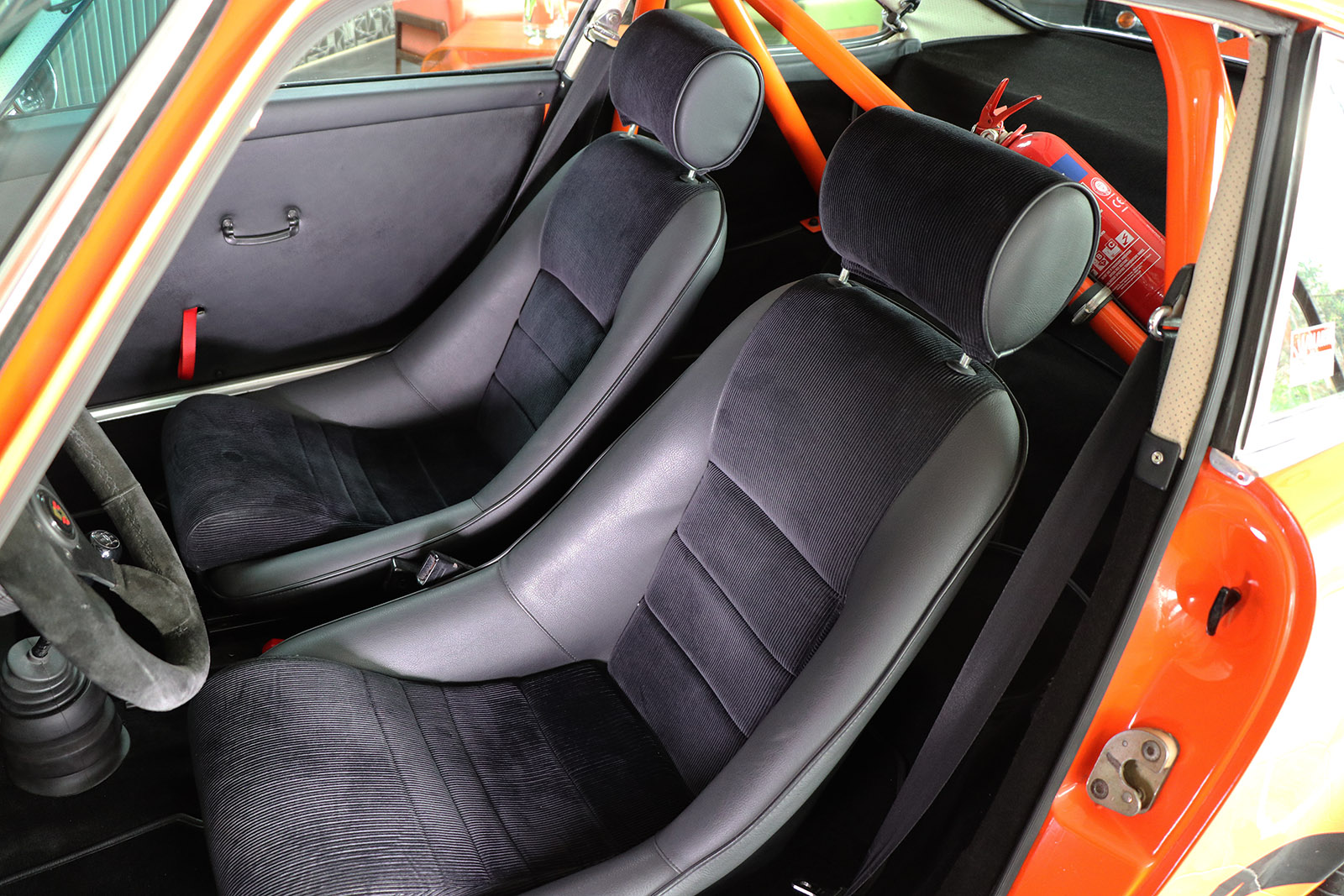 1972-Porsche 911 S-orange-evocation-sayer selection-18-web.jpg