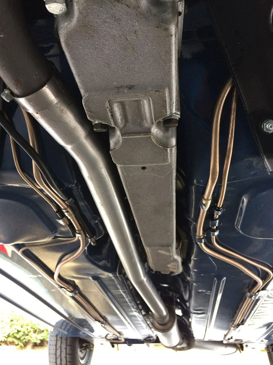 1967 blue Mini Cooper S underside 2.jpg