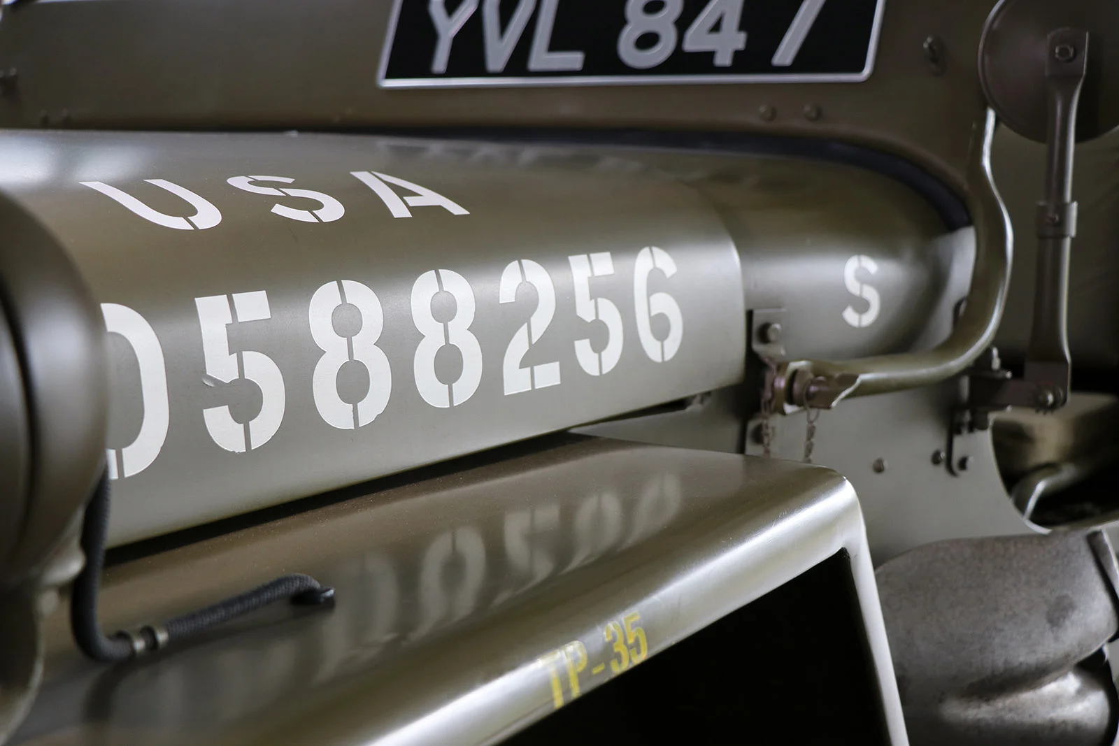 1945-willys-jeep-green-sayer selection-5-web.jpg