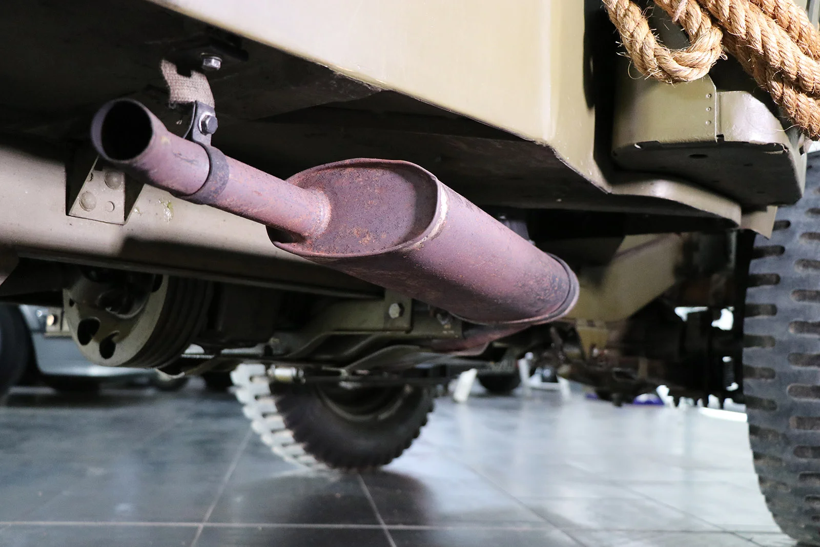1945-willys-jeep-green-sayer selection-26-web.jpg