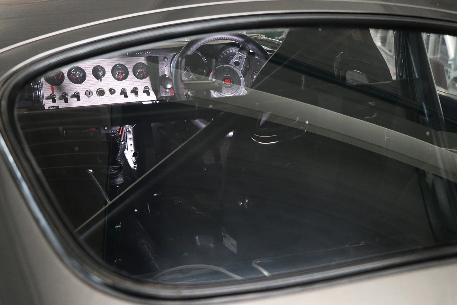 1962 Jaguar E-Type Series 1 Competition Coupe 17 web.jpg