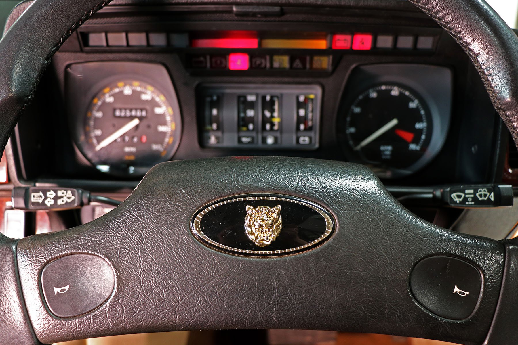 1988 Jaguar XJS Sayer Selection 18 web.jpg