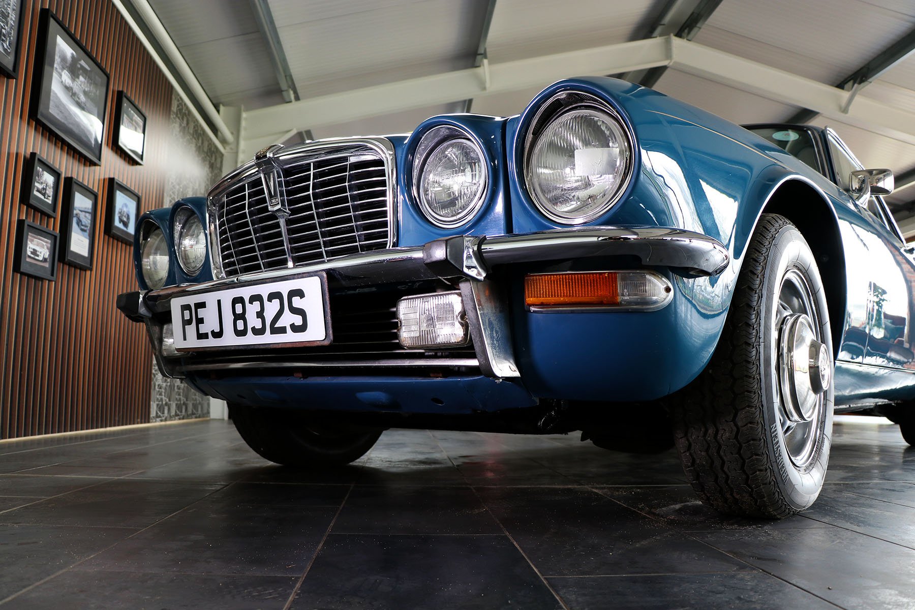 1977 Jaguar XJC V12 1 web.jpg