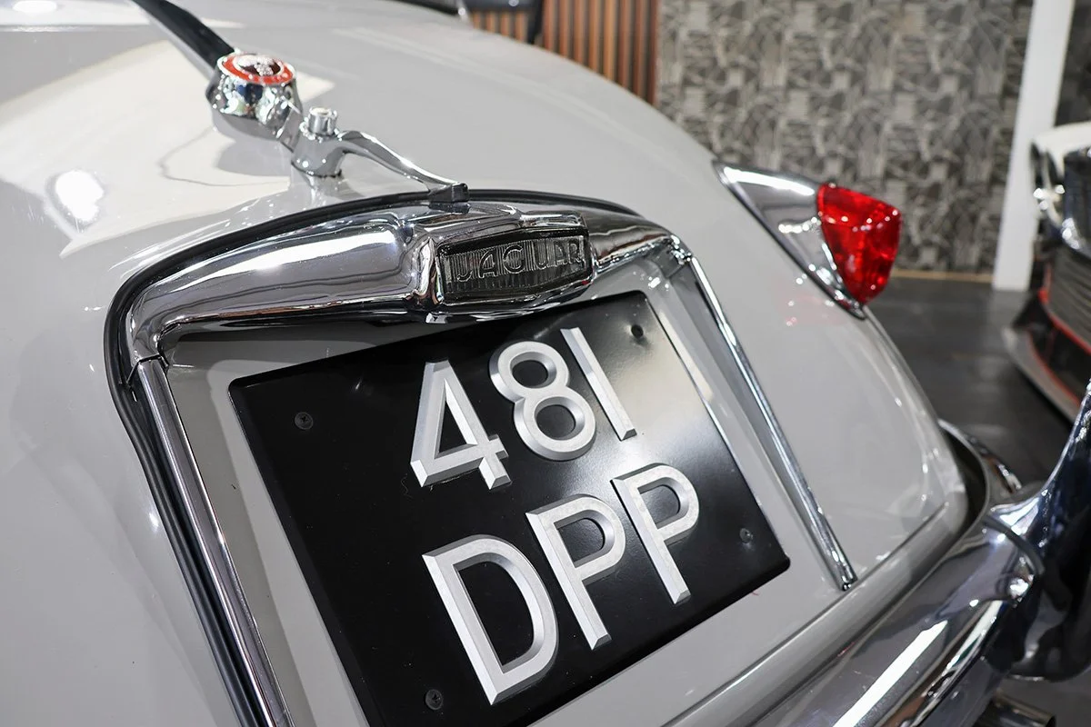 1958 Jaguar XK 150 FHC Crayon Grey 9 web.jpg