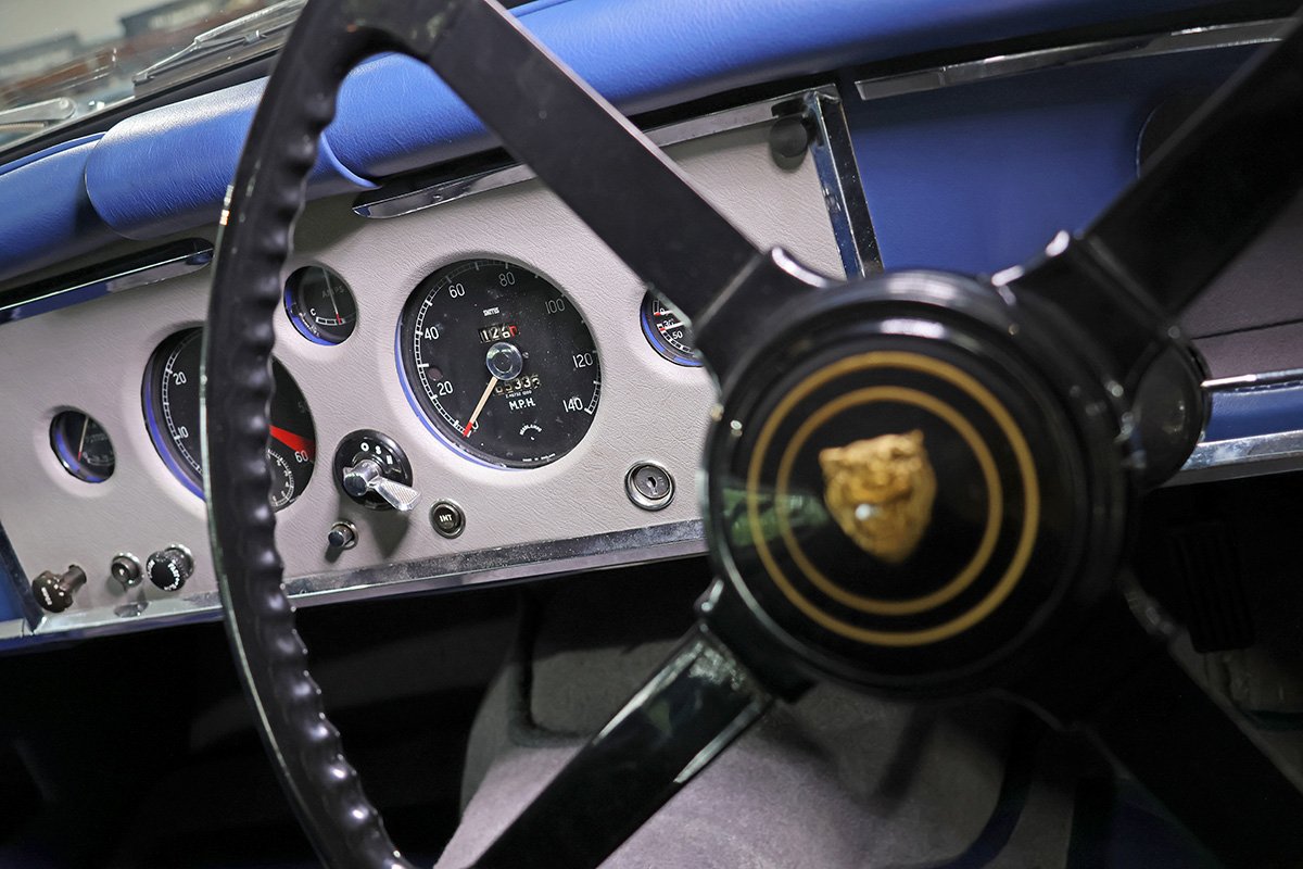 1958 Jaguar XK 150 FHC Crayon Grey 16 web.jpg