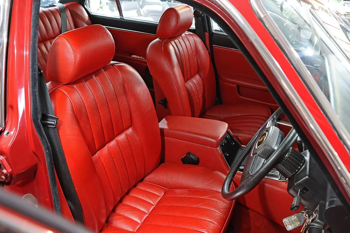 Red Daimler 16 web.jpg