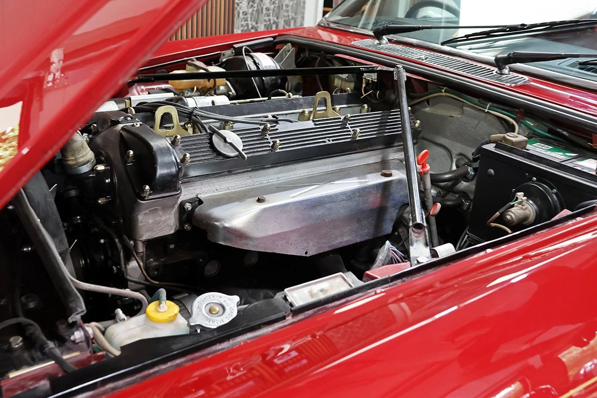 Red Daimler 20 web.jpg