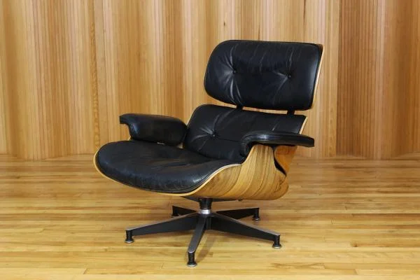JT has chosen this design classic as the top of his Christmas wish list....... he's hoping Santa will listen this year as its been top of the list for some time!