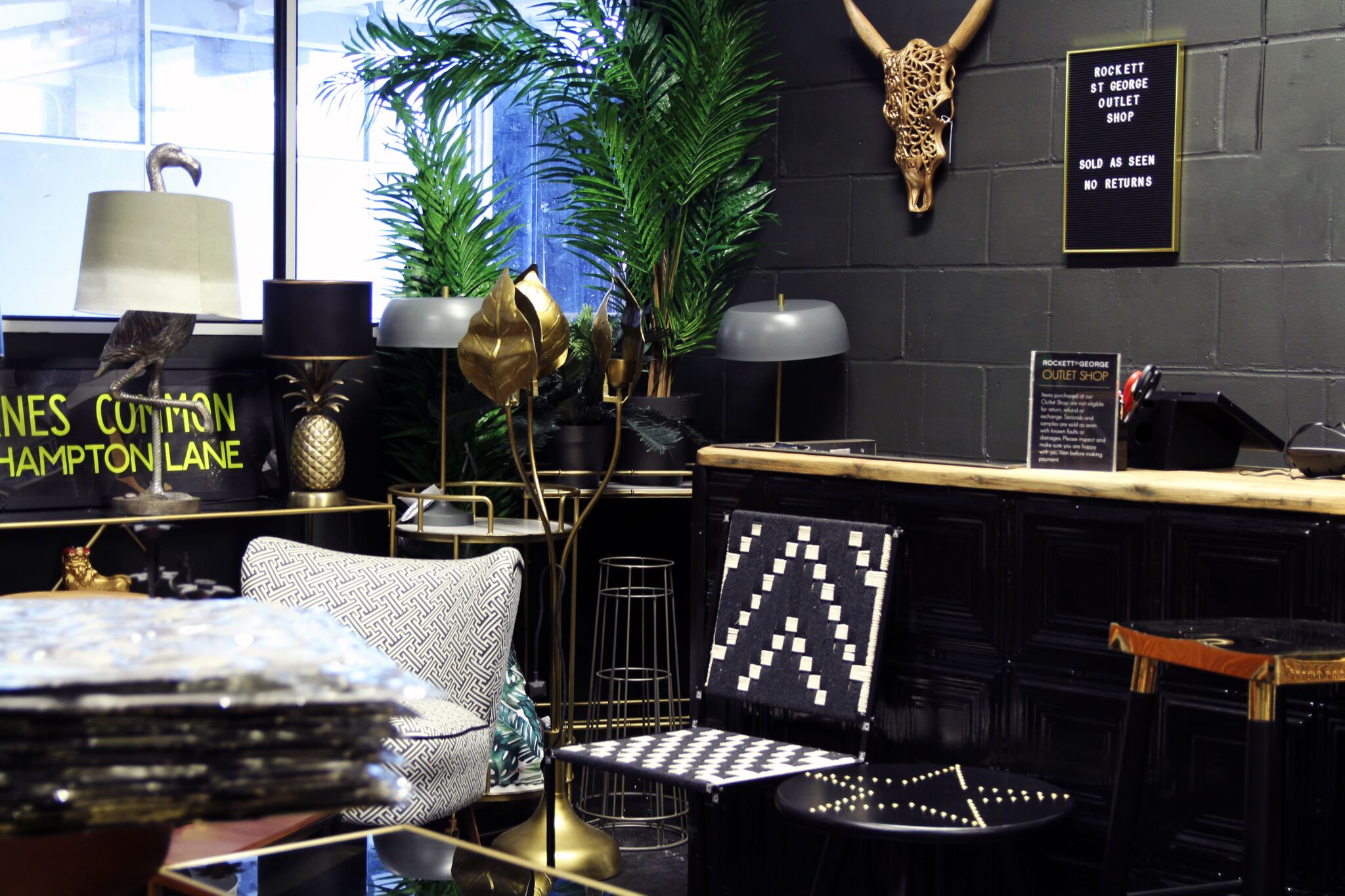 rockettstgeorge_outlet_shop_1_preview.jpeg
