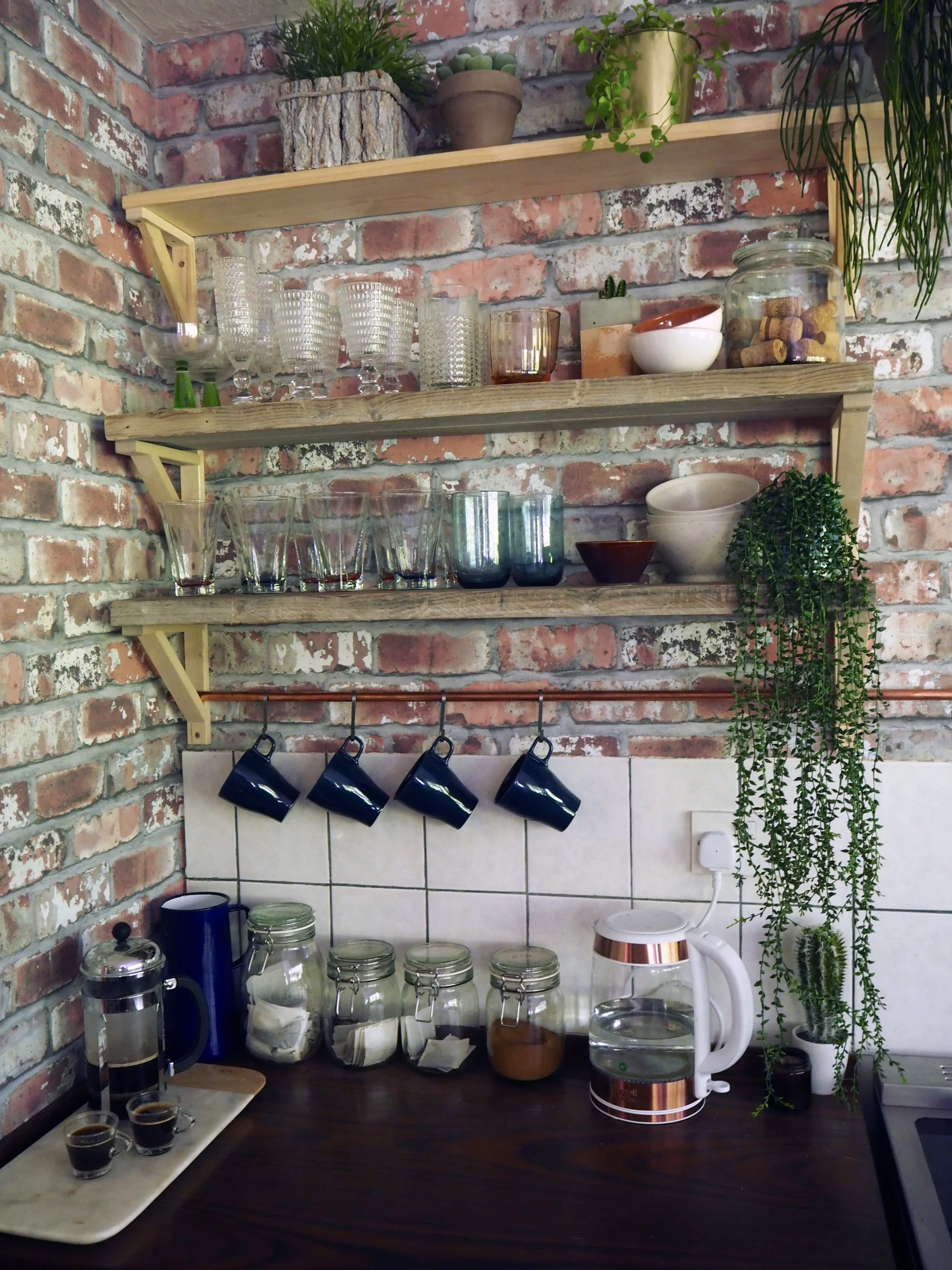 It’s so handy having the mugs and glasses within easy reach…..