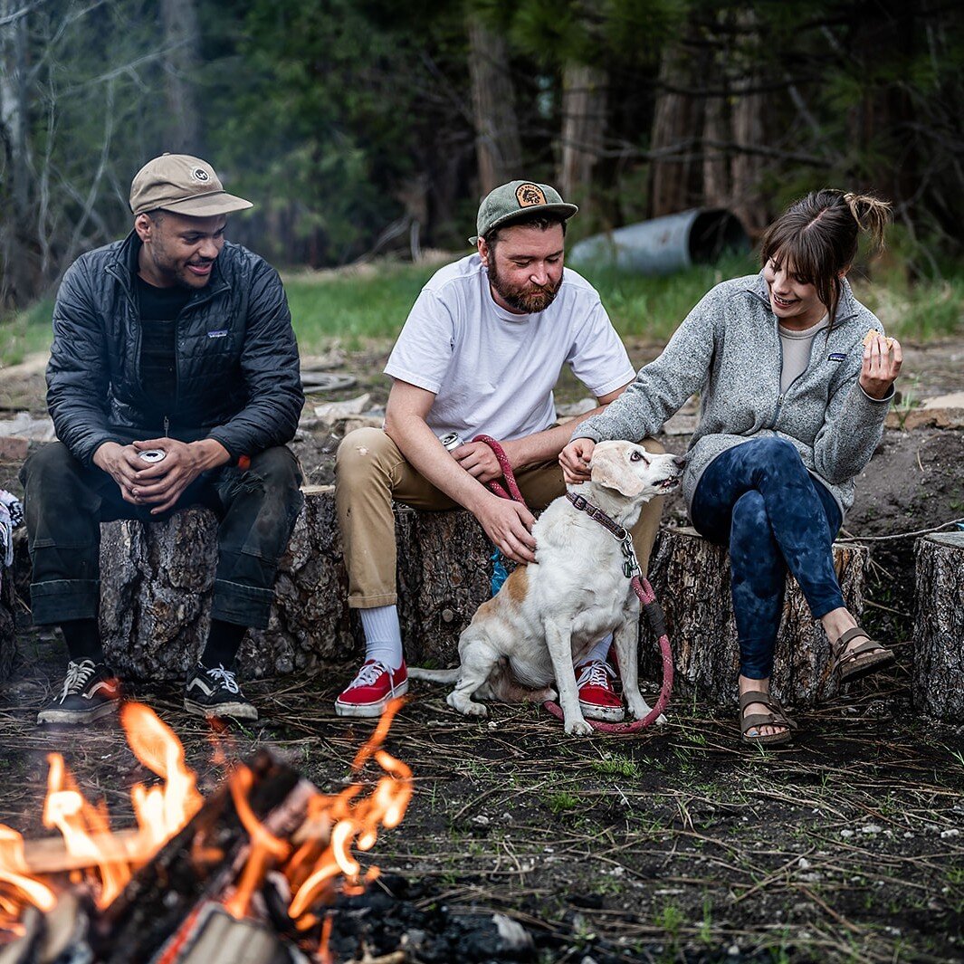 Tag your campfire crew! 

There's nothing better than time spent with friends around the glow of a bonfire on warm summer nights.

Who&rsquo;s bringing the s&rsquo;mores?!

📸: @etniefaith
*
*
*
*
*
#millcreekresort #millcreekcommunity #roadtrip #las