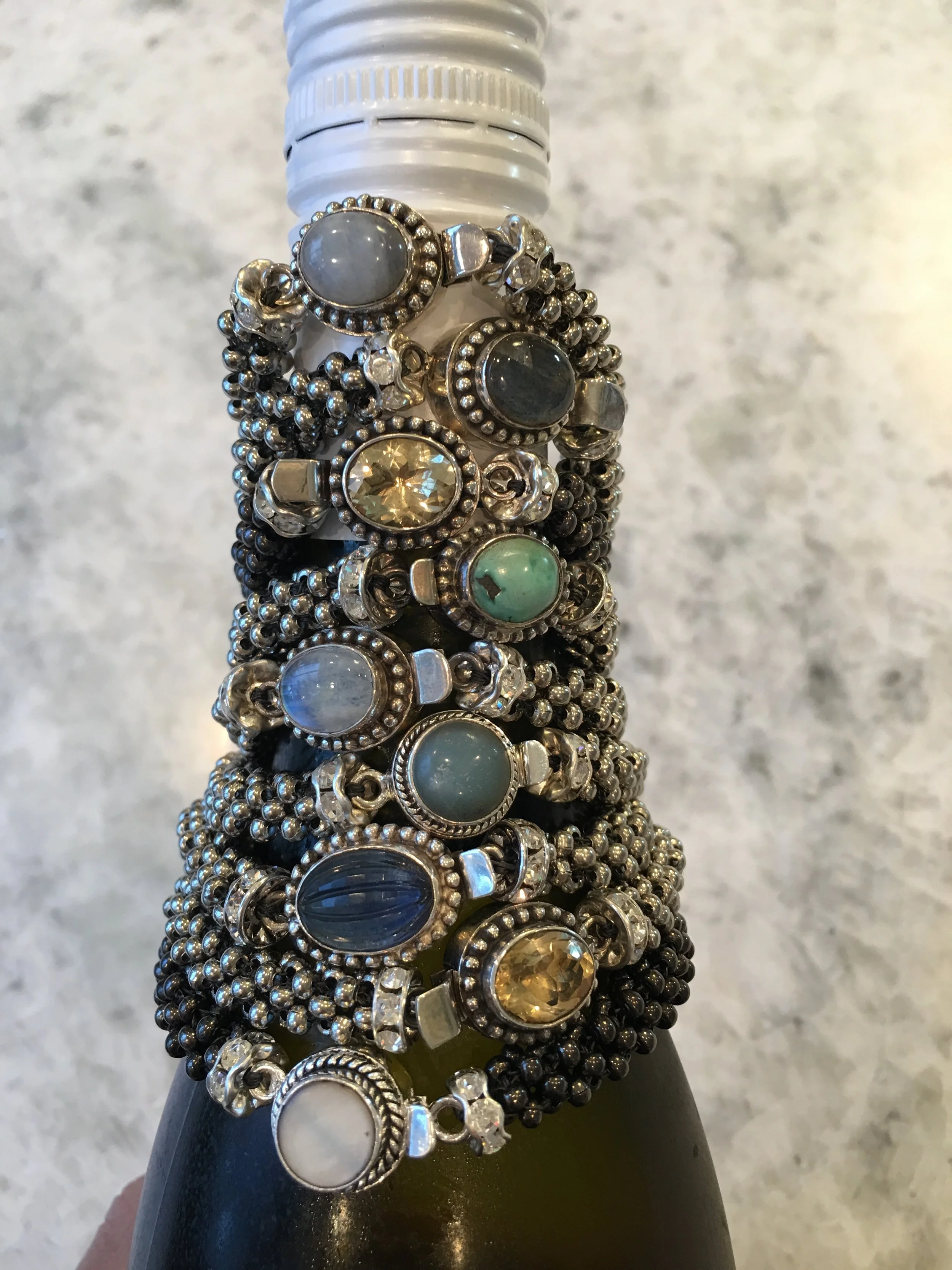 Bracelets 