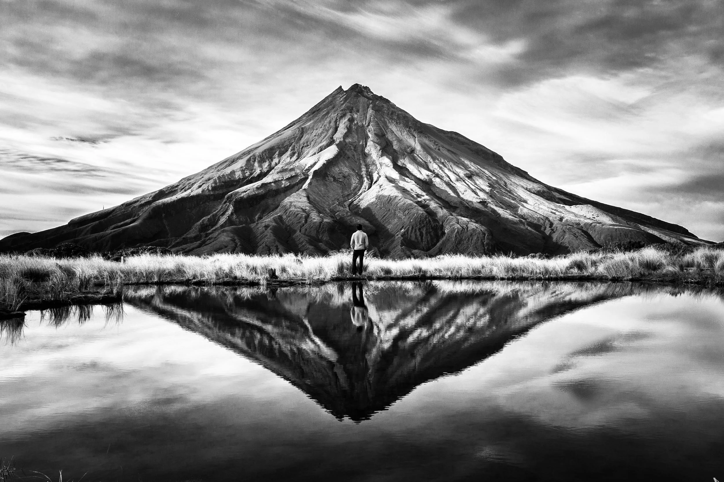 Smart.Fish+Bart+R.+Verhoeven+Karen+Yuritzin+Jimenez+Valdez+business+engineering+business+development+team+sales+coaching+web+design+website+crm+erp+Zoho+sme+kmo+freelancer+marketing+social+media+sales+training+more+customers+meer+klante (1).jpg