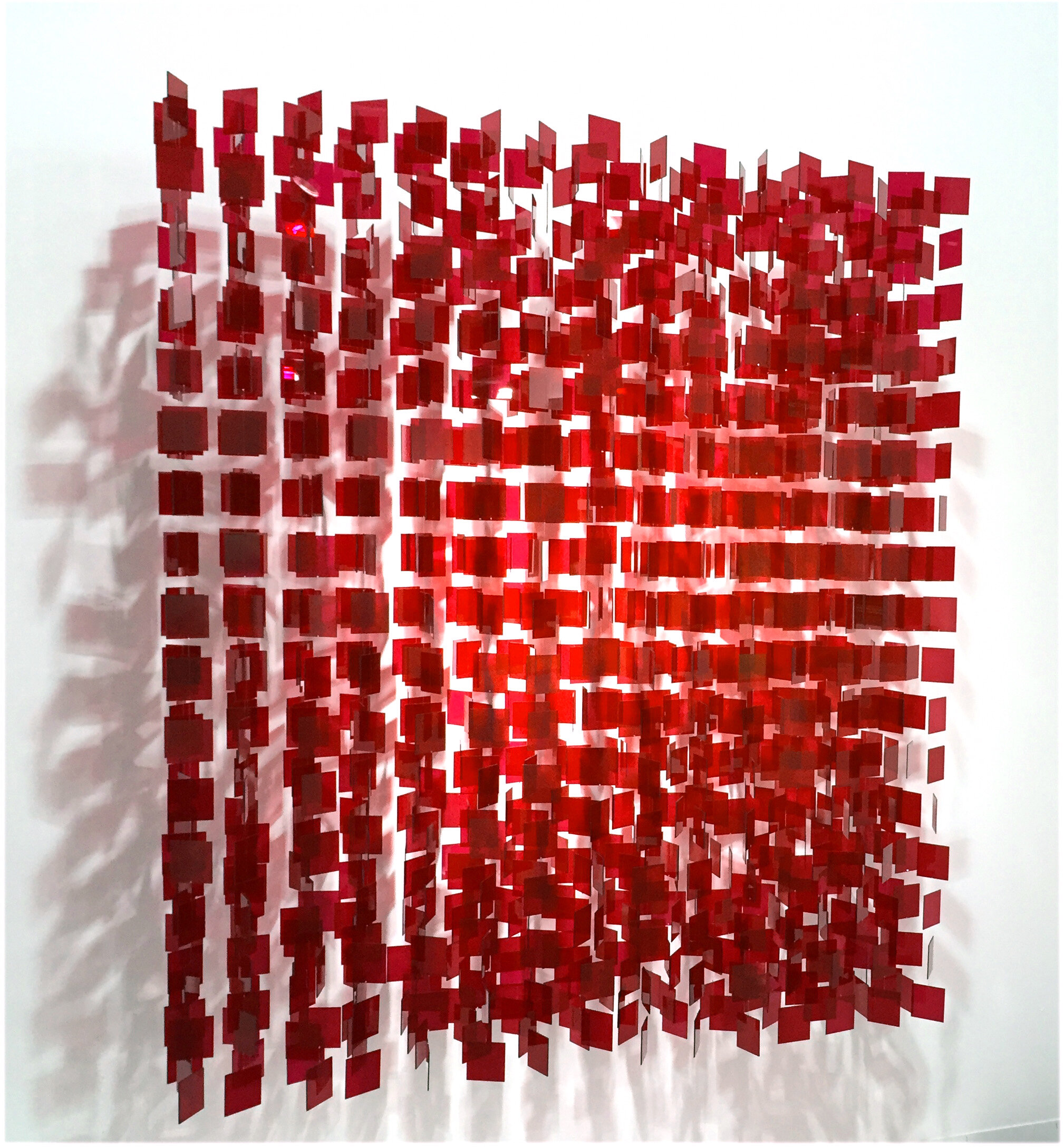 Galería-SUR_Julio-Le-Parc_Mobile-Rouge_-1967-2015_Courtesy-Galería-SUR.jpg