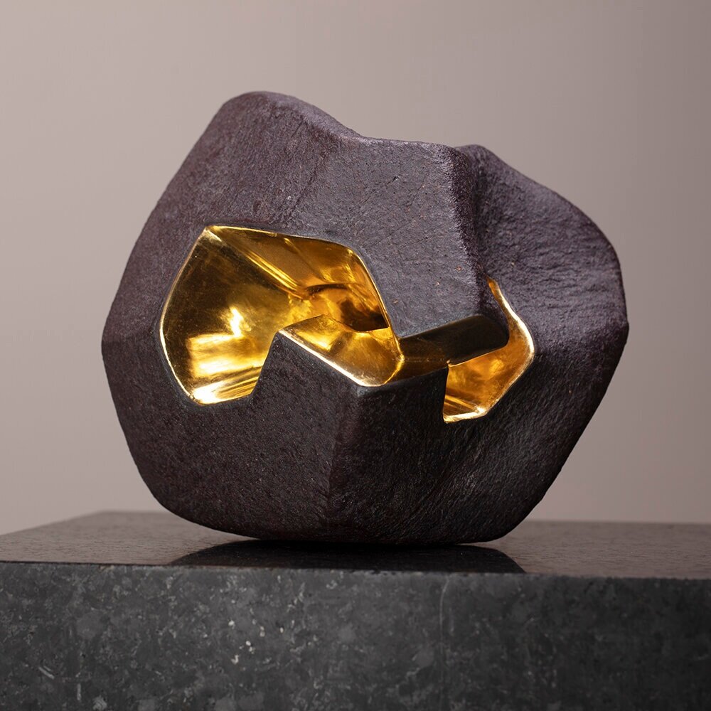   Jorge Yázpik    Untitled  , 2020  Set of three solid clay and gold leaf, carved  15 x 15 x 16,5 cm  Marion Friedmann Gallery 