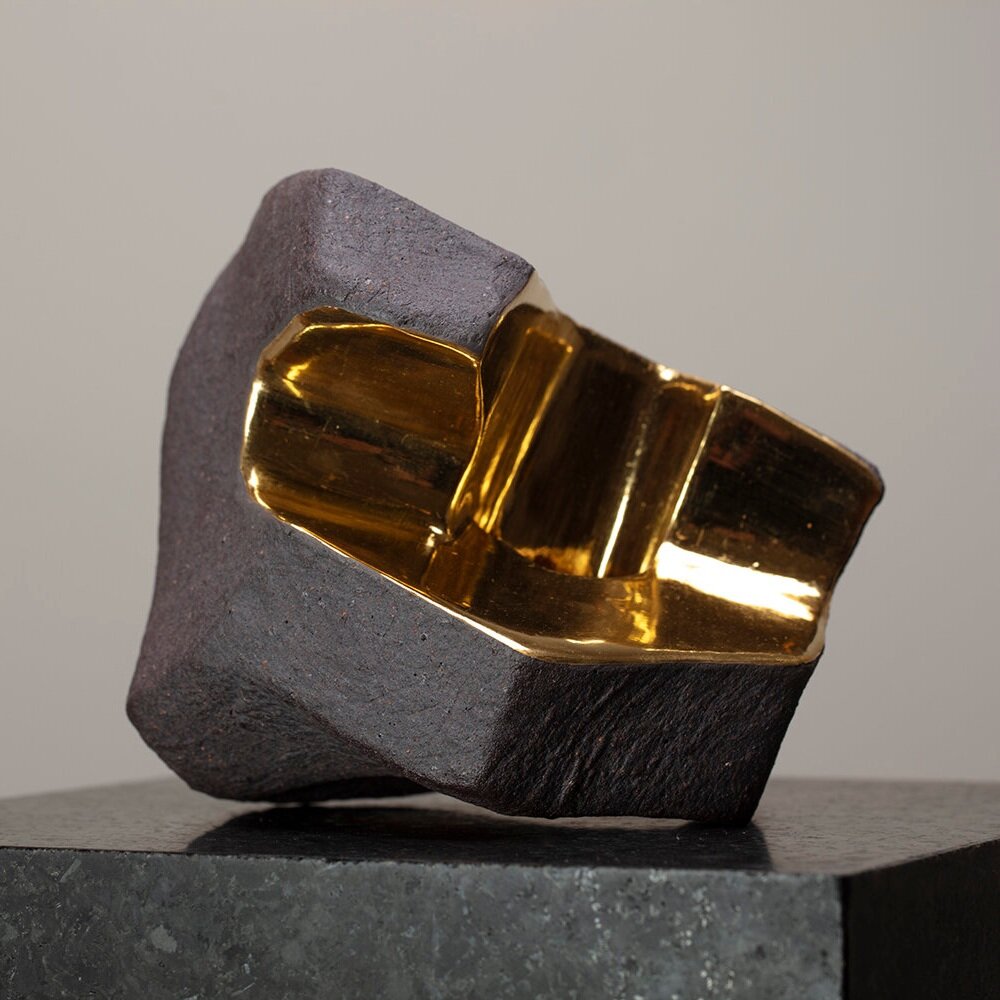   Jorge Yázpik      Untitled   ,  2020 Set of three solid clay and gold leaf, carved 15 x 15 x 16,5 cm Marion Friedmann Gallery 
