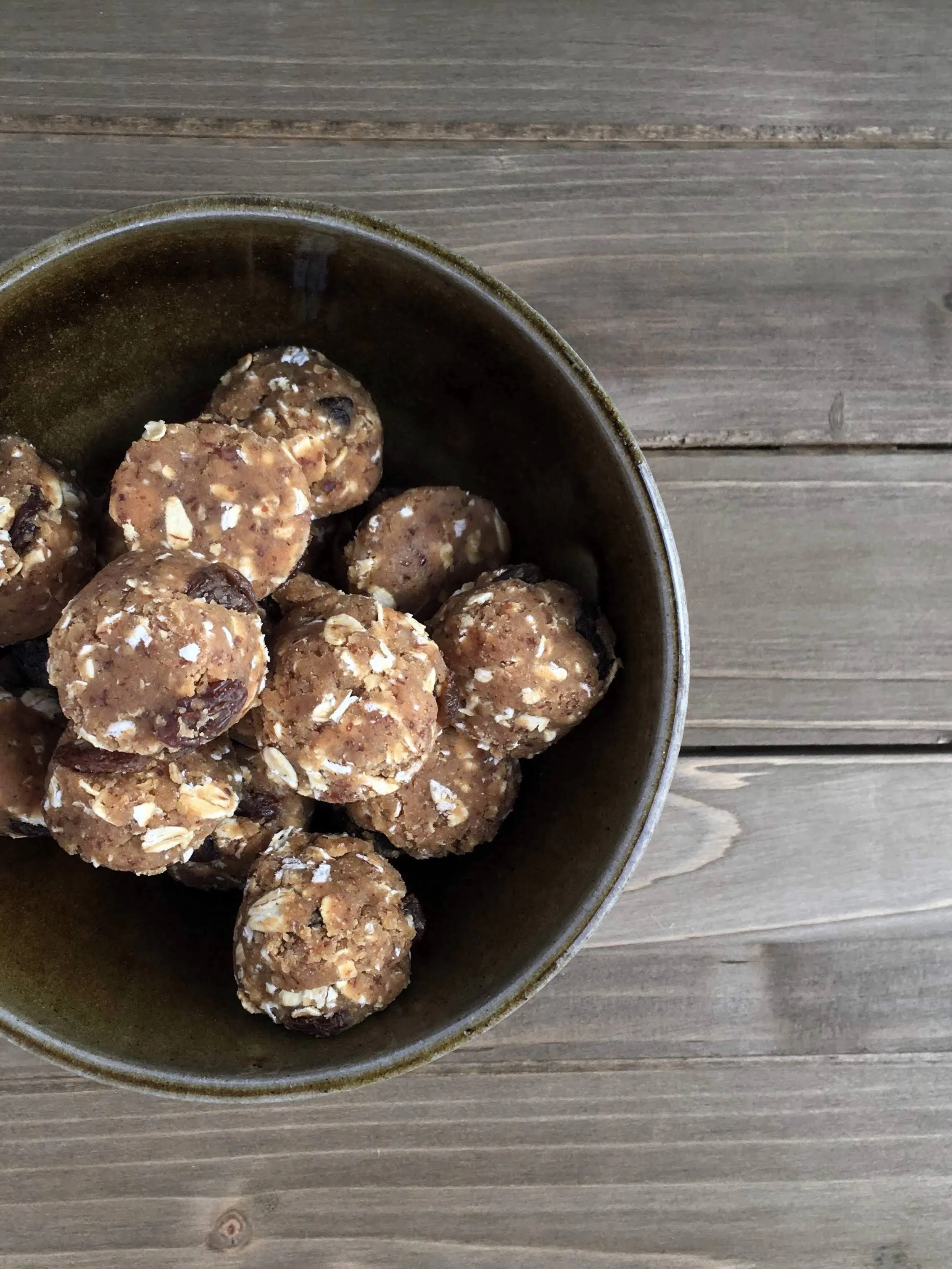 Peanut Butter Protein Bites