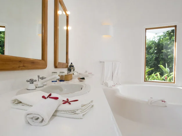 guest_bath_002.jpg