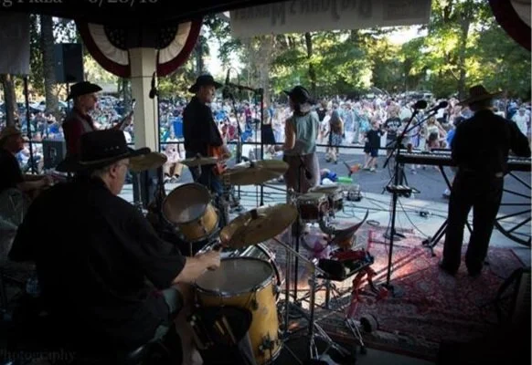 Elks Club Music at the Mansion