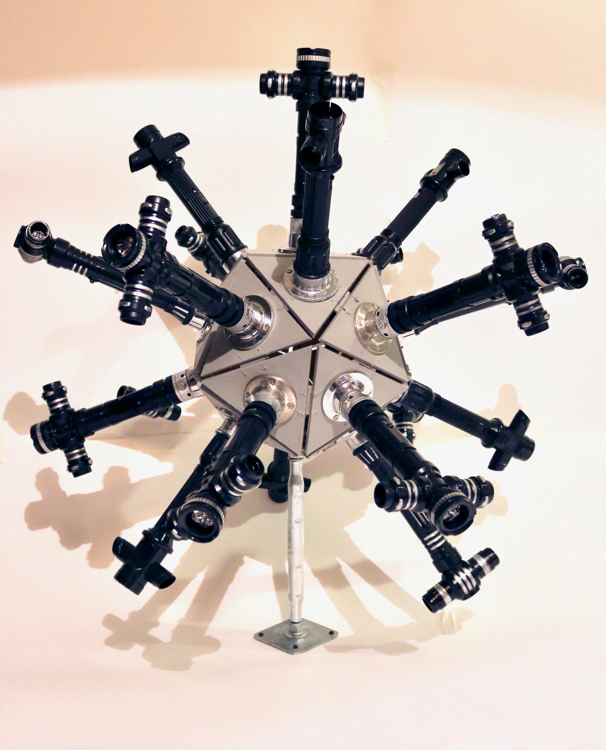 Icosahedron [switched off]